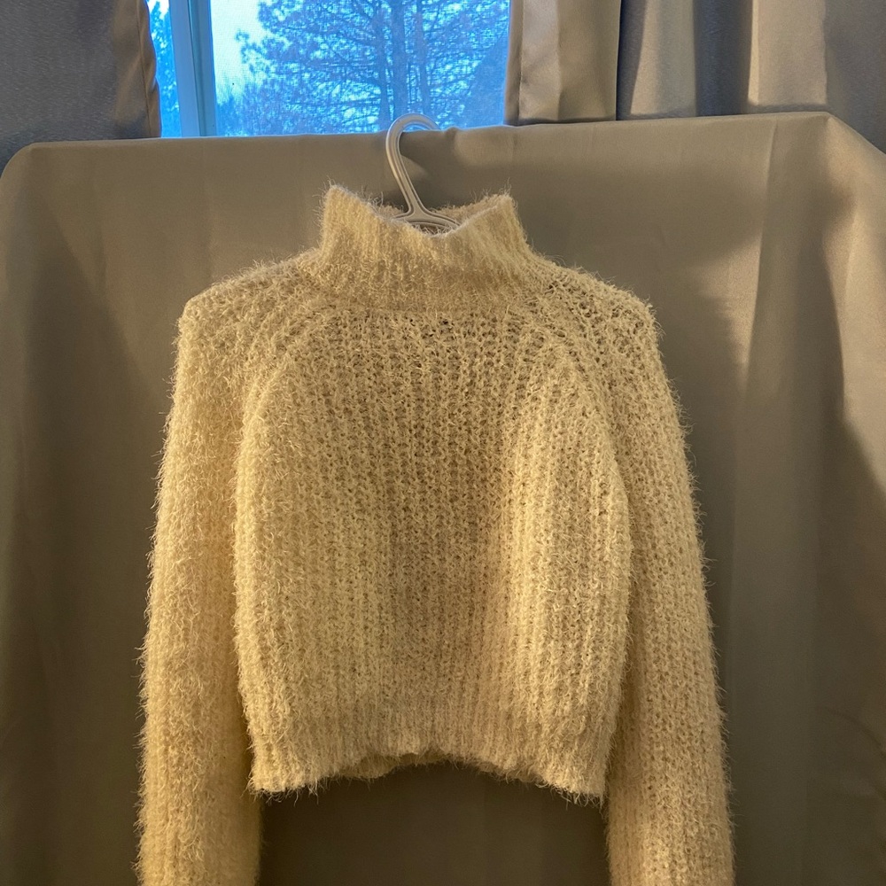 Cozy Turtle neck Kendall & Kylie
